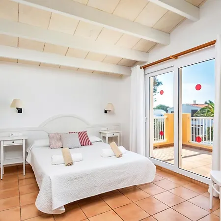 Marina Tatil Evi Cala Blanca (Menorca)